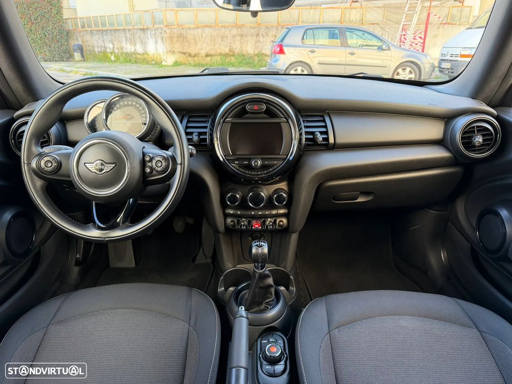 MINI 3 Portas One - 8