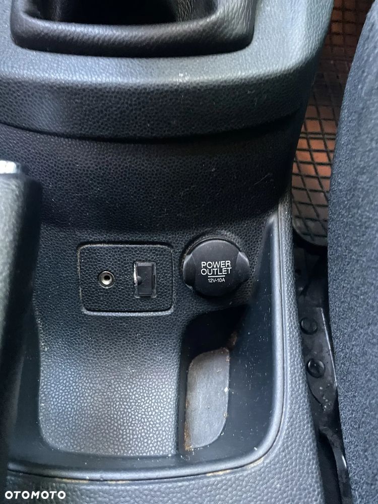 Ford Fiesta 1.4 Gold X EU5 - 17