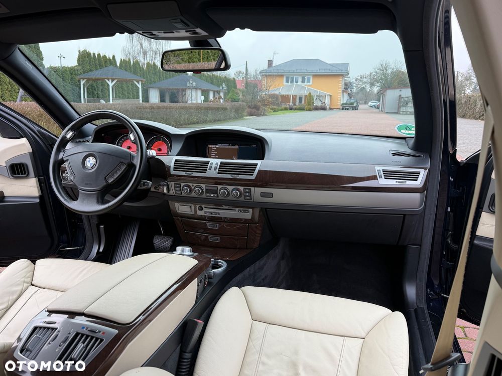 BMW Seria 7 730d - 27