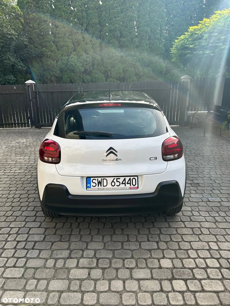 Citroën C3 1.2 PureTech Shine - 16