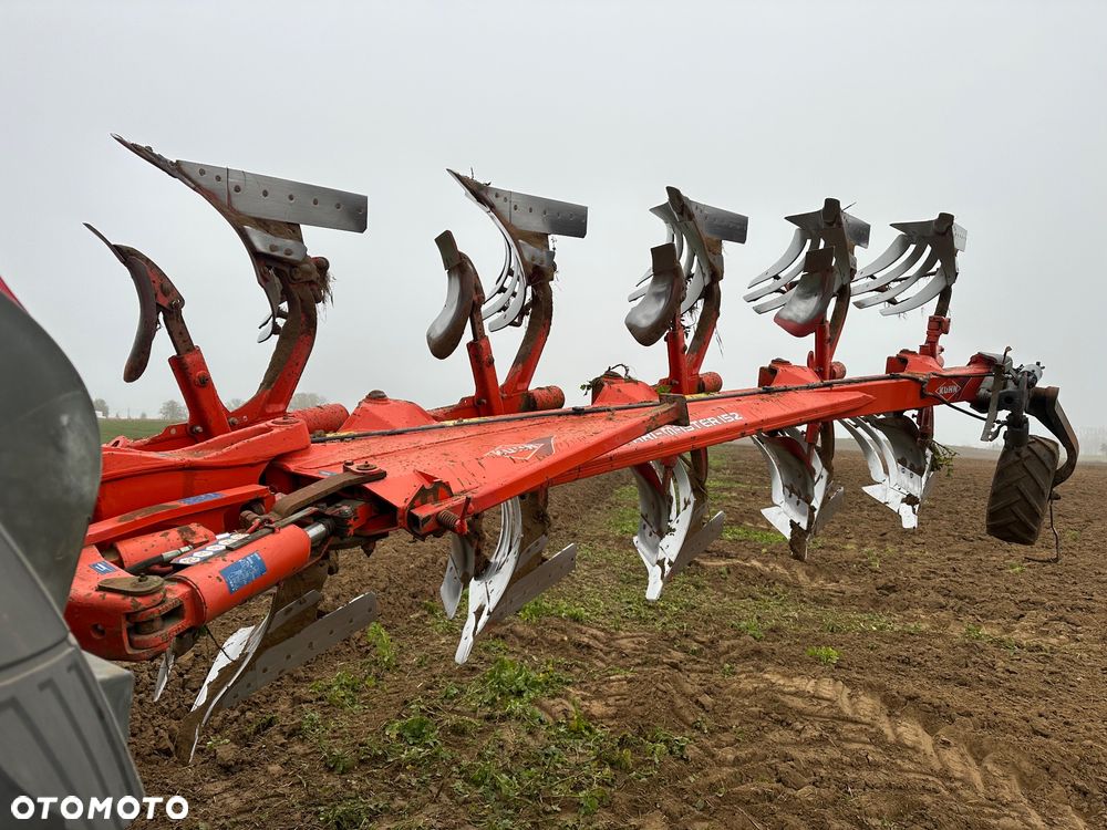 Kuhn Pług 5 skibowy obrotowy Kuhn Vari master 152 vario - 8