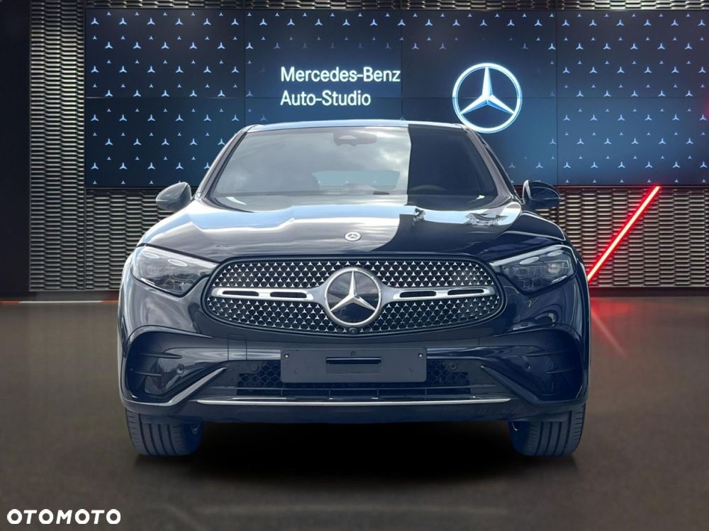 Mercedes-Benz GLC - 9