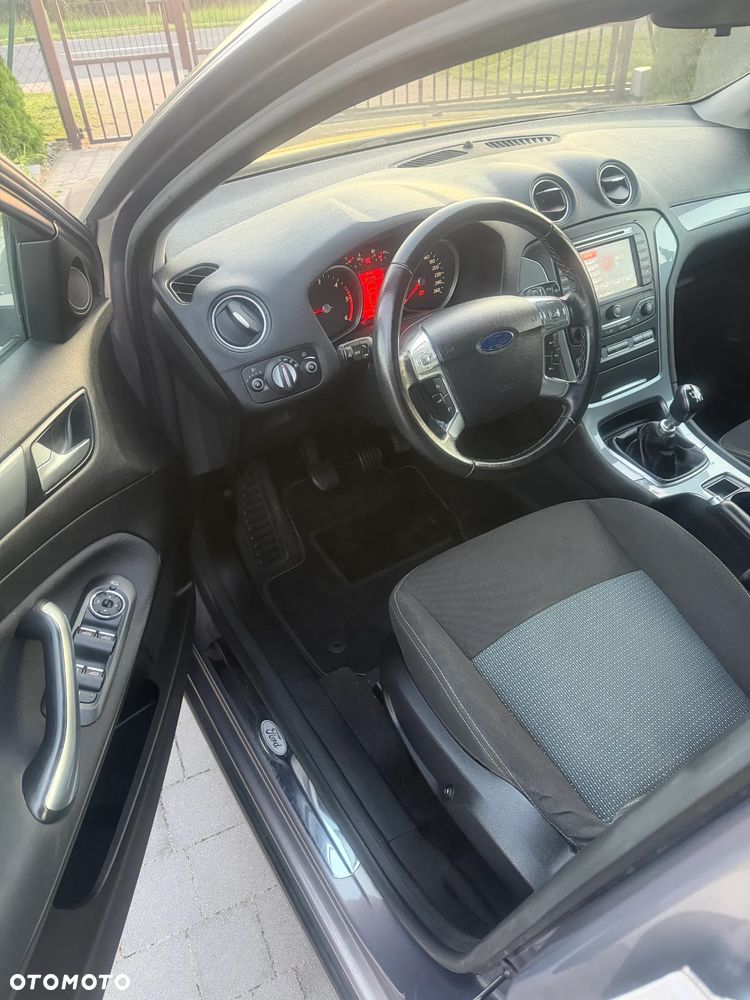 Ford Mondeo 1.6 TDCi Silver X - 9