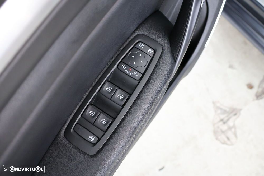 Renault Mégane Sport Tourer 1.5 Blue dCi Bose Edition EDC - 16