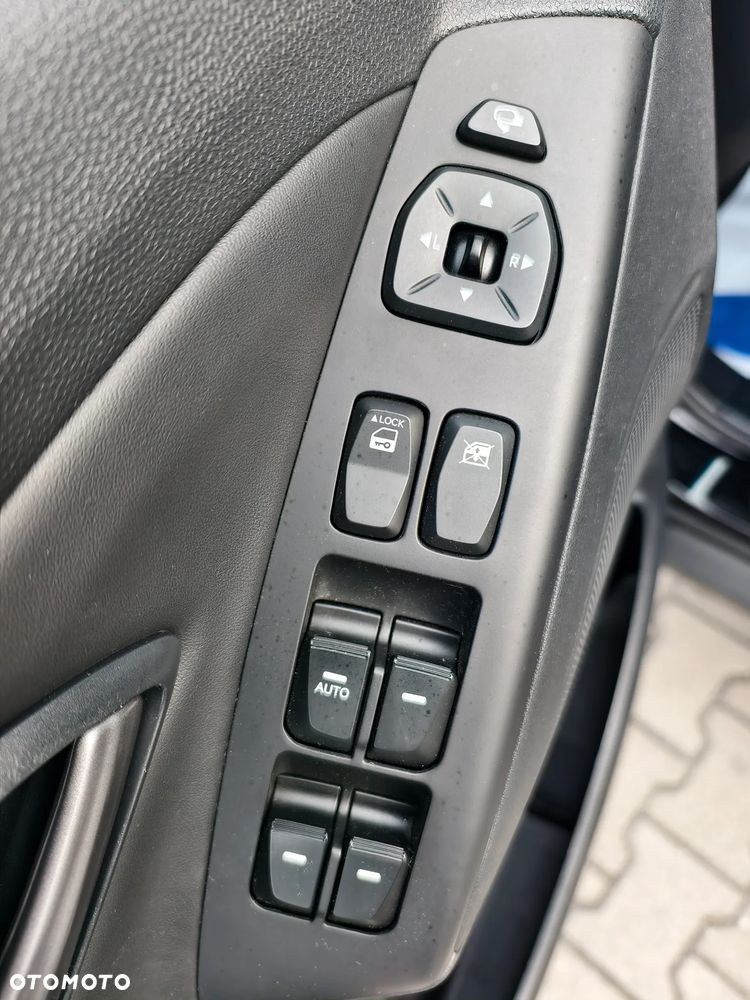 Hyundai ix35 1.6 2WD blue Style - 18