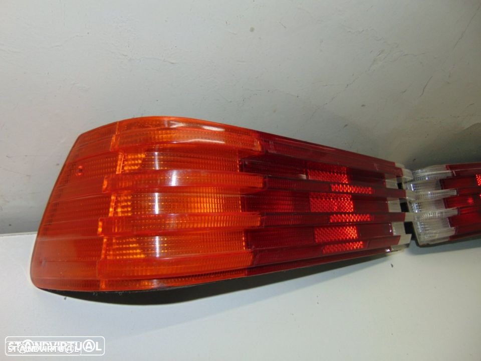 Mercedes  W 116 antigo - farolins compeltos - 3
