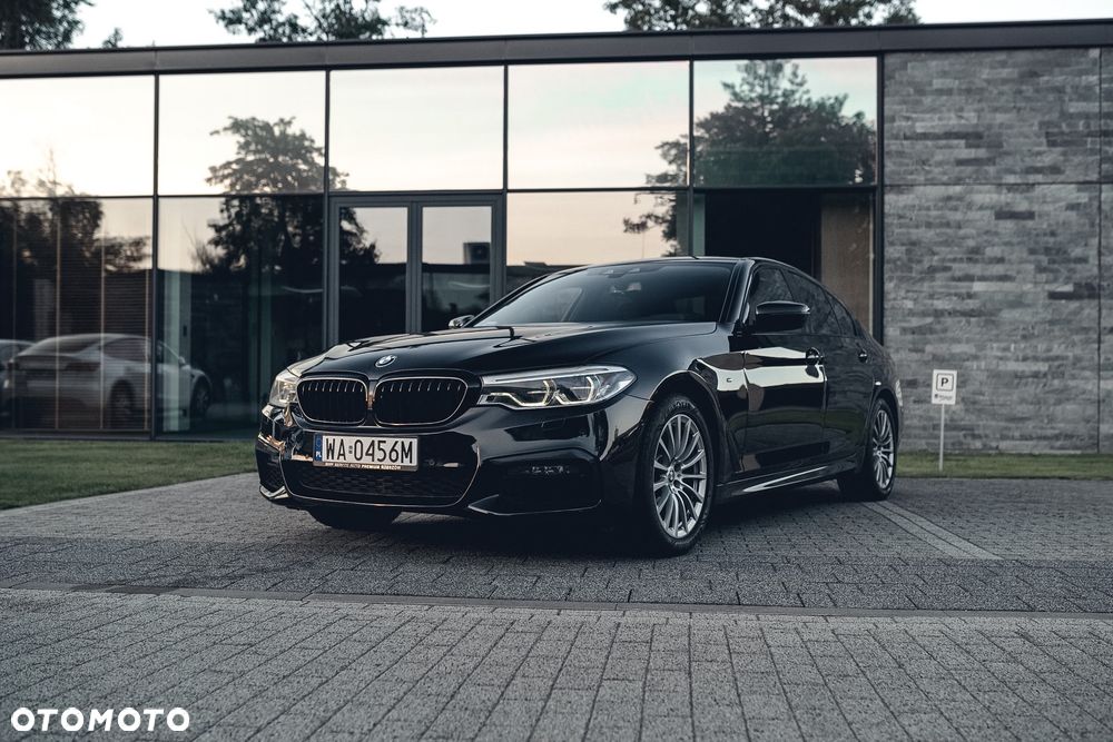 BMW Seria 5 520d xDrive M Sport sport - 9