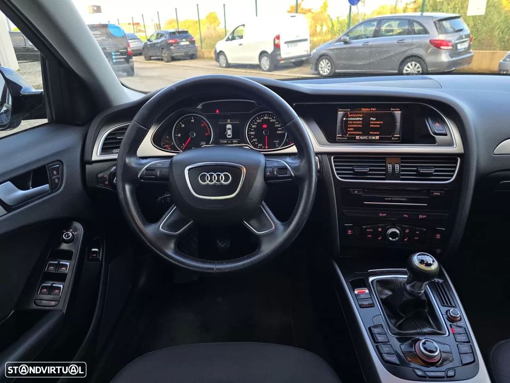 Audi A4 2.0 TDI Business Line - 11