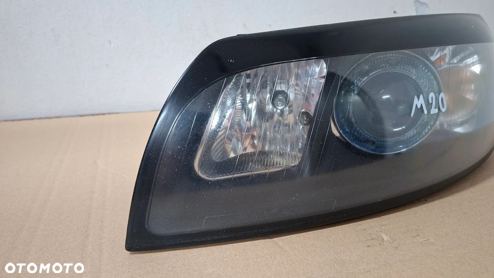 VOLVO C30 06-10 LAMPA LEWA PRZÓD XENON 31214541 EU - 2
