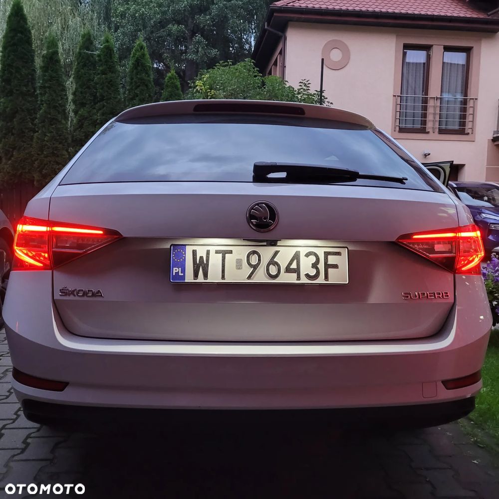 Skoda Superb 1.8 TSI L&K - 17