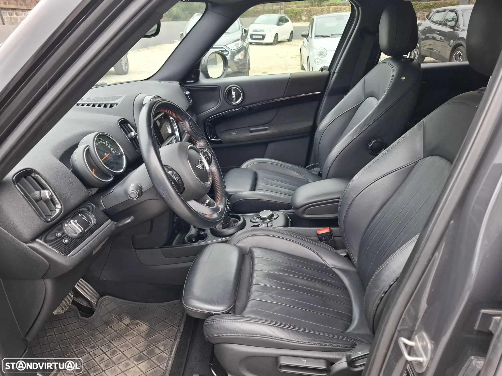 MINI Countryman Cooper SD Auto Desportiva - 12