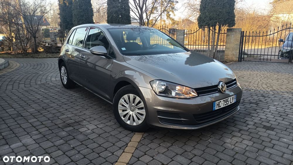 Volkswagen Golf 1.6 TDI BlueMotion Technology Comfortline - 24