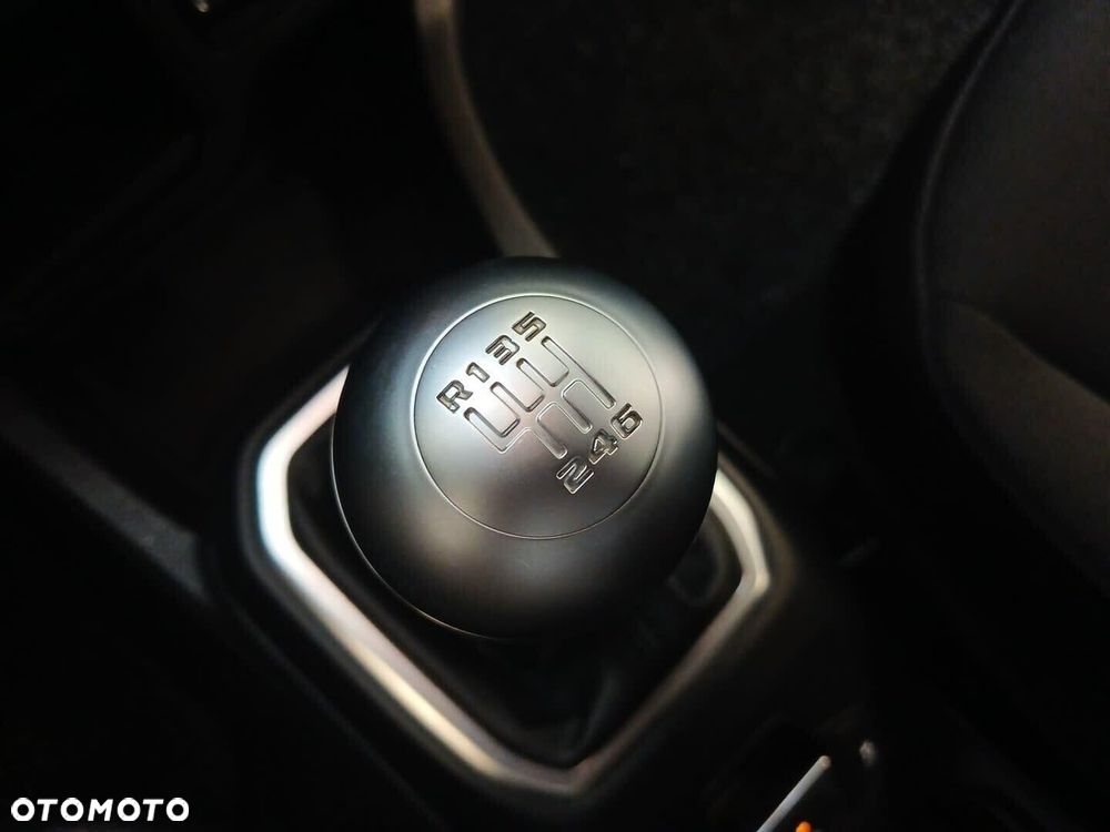 Jeep Renegade - 14