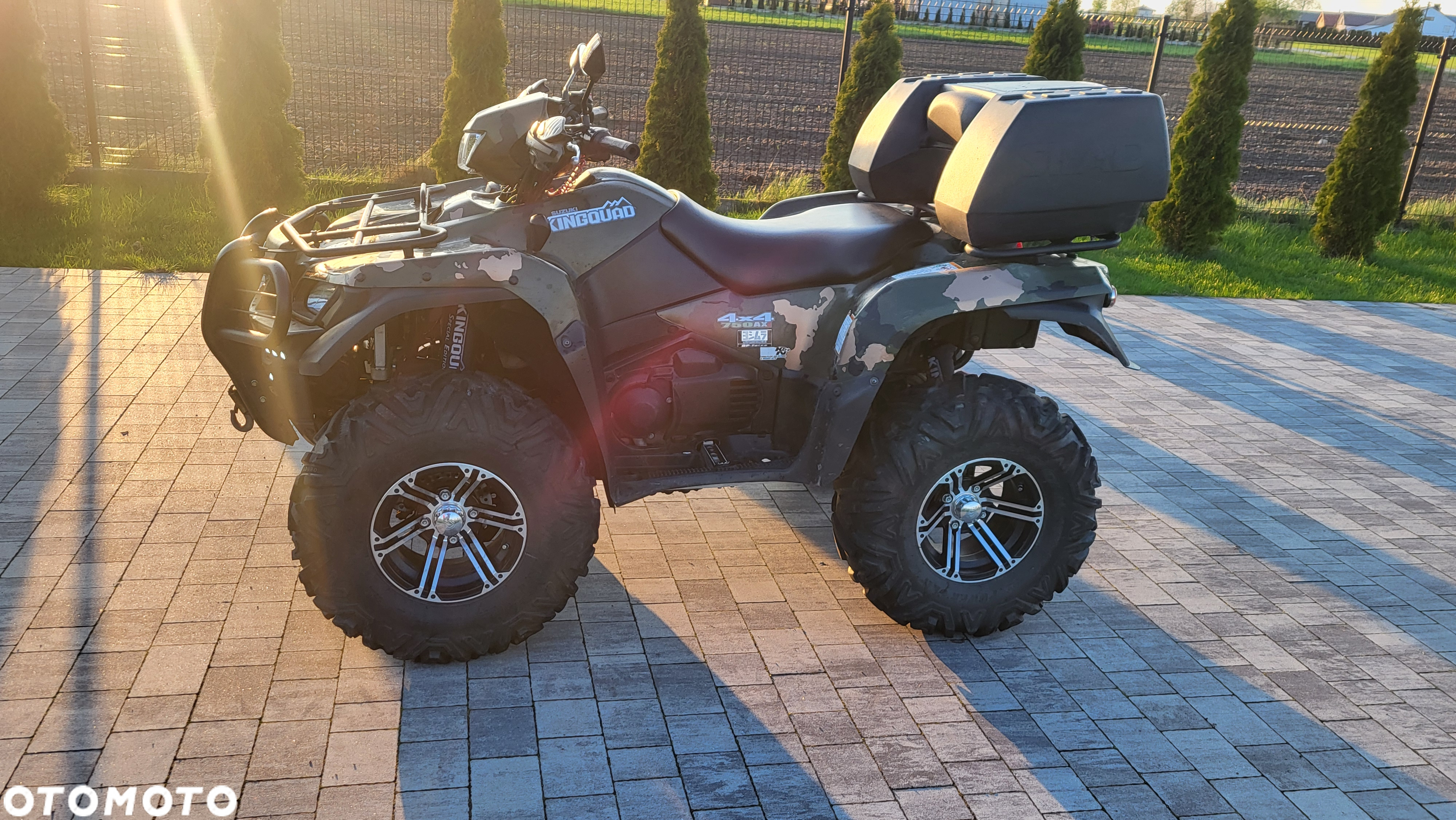 Suzuki Kingquad - 12