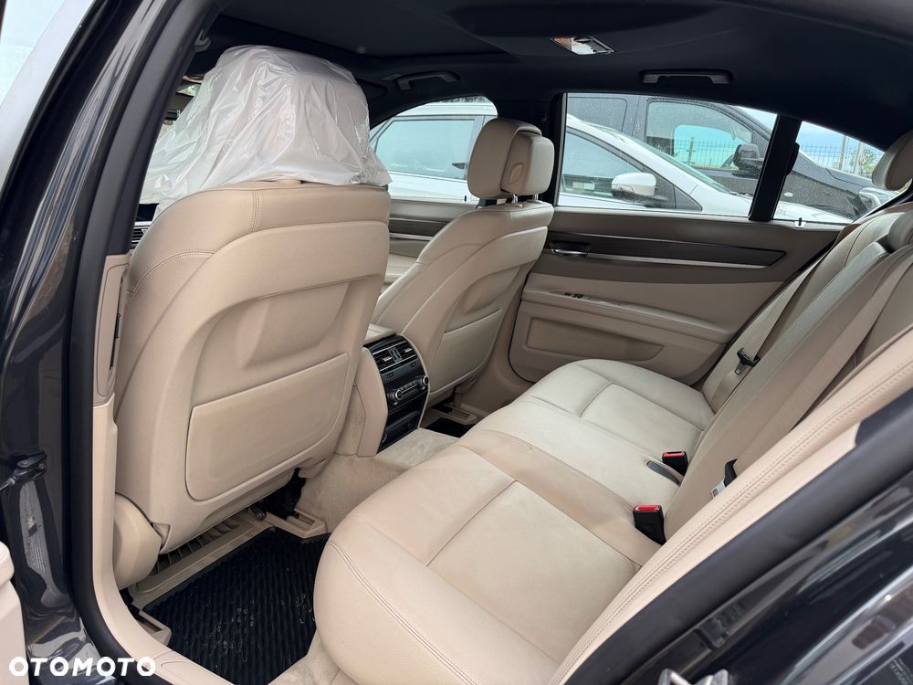 BMW Seria 7 730d xDrive - 15