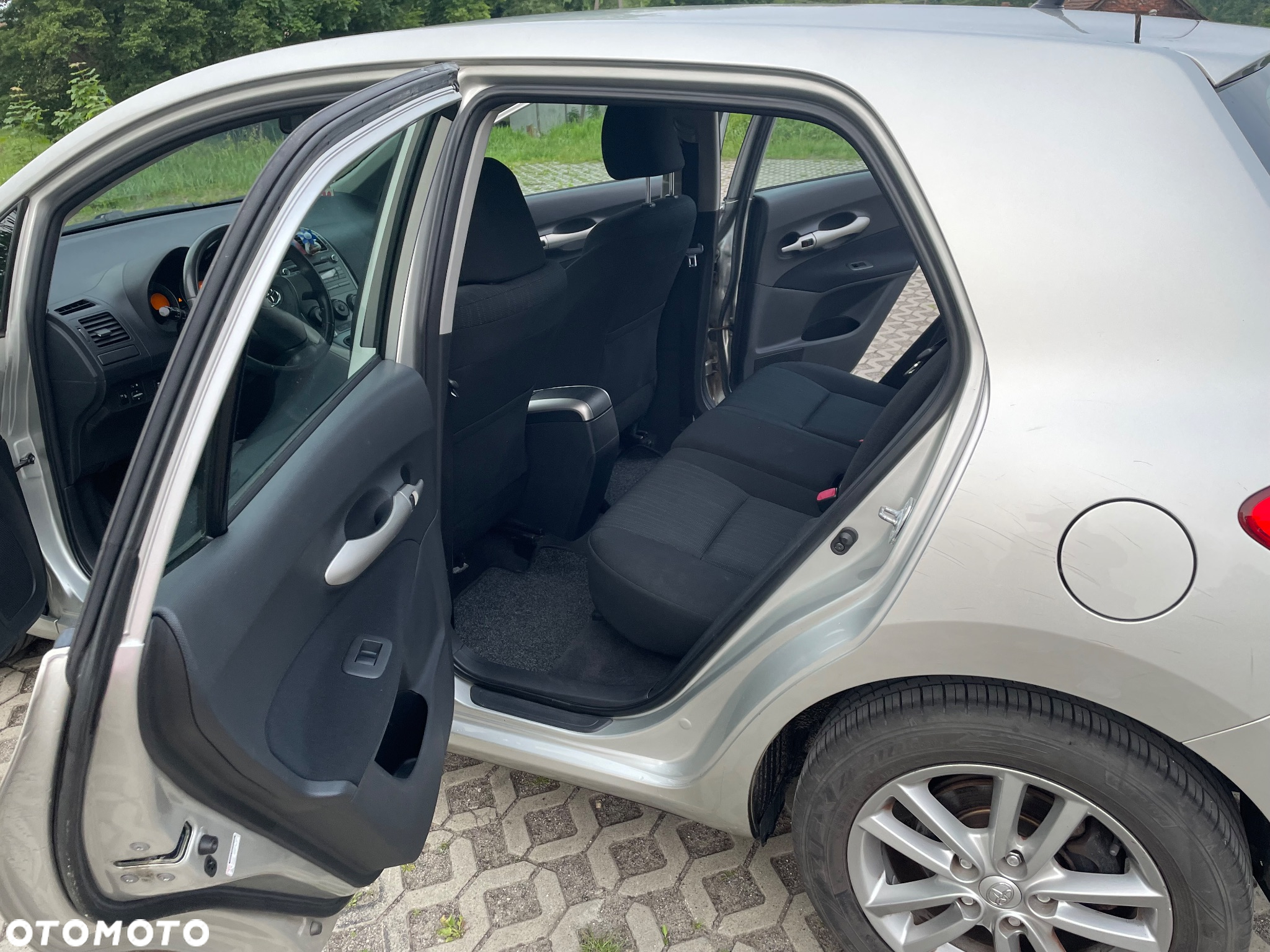 Toyota Auris - 13