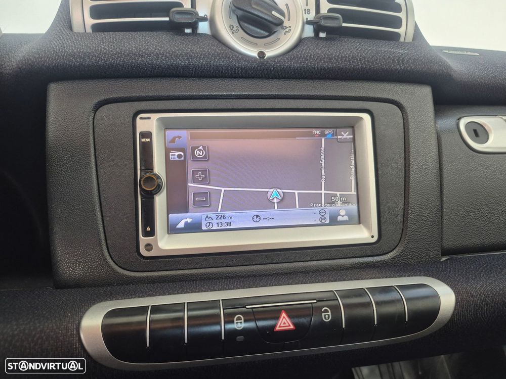 Smart ForTwo Coupé 1.0 mhd Passion 71 Softouch - 12