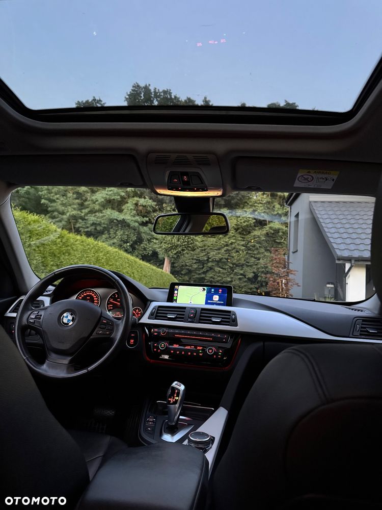 BMW Seria 3 320d xDrive - 16