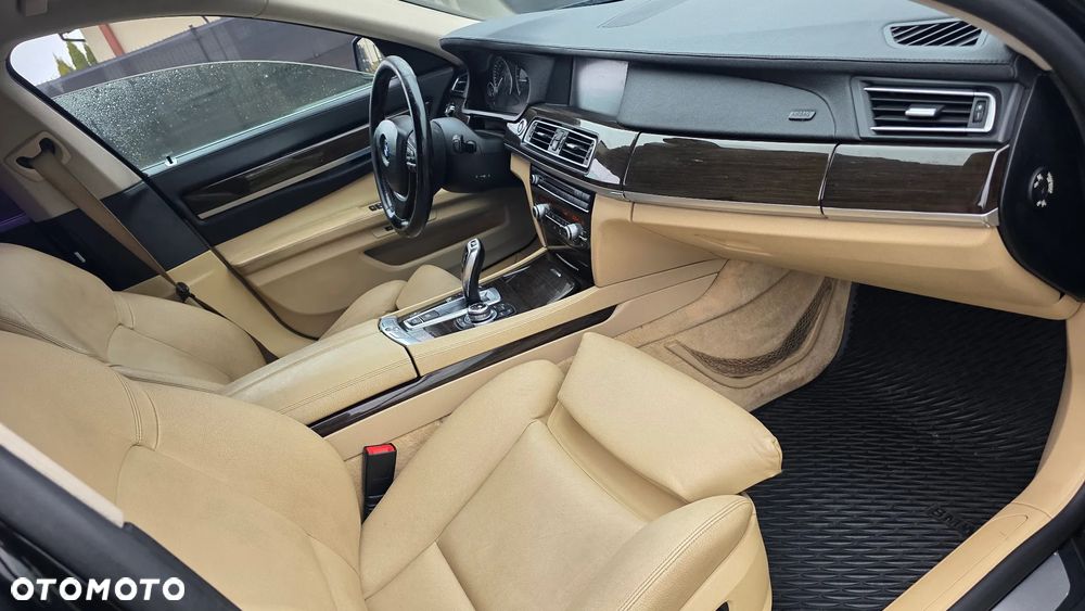 BMW Seria 7 730d - 2