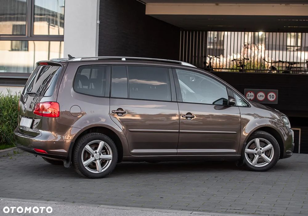 Volkswagen Touran 1.4 TSI BMT Highline DSG - 14