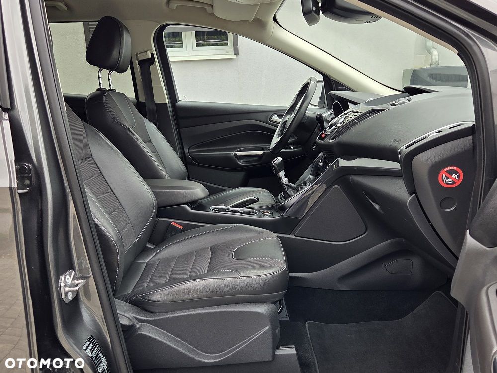 Ford Kuga 2.0 TDCi 2x4 Titanium - 8