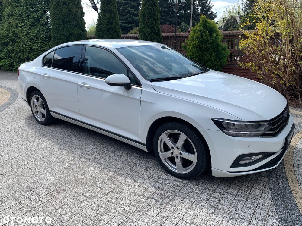 Volkswagen Passat 2.0 TDI SCR Comfortline - 34