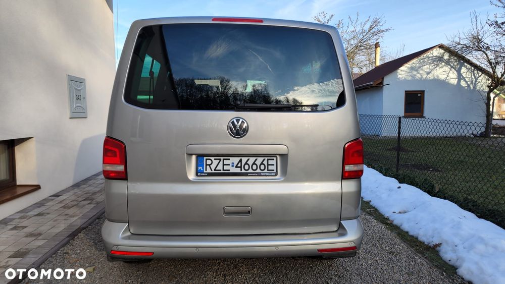 Volkswagen Caravelle - 3