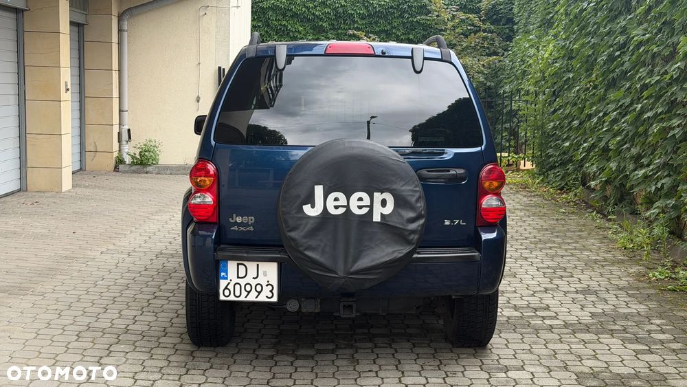 Jeep Liberty 3.7 4x4 - 5