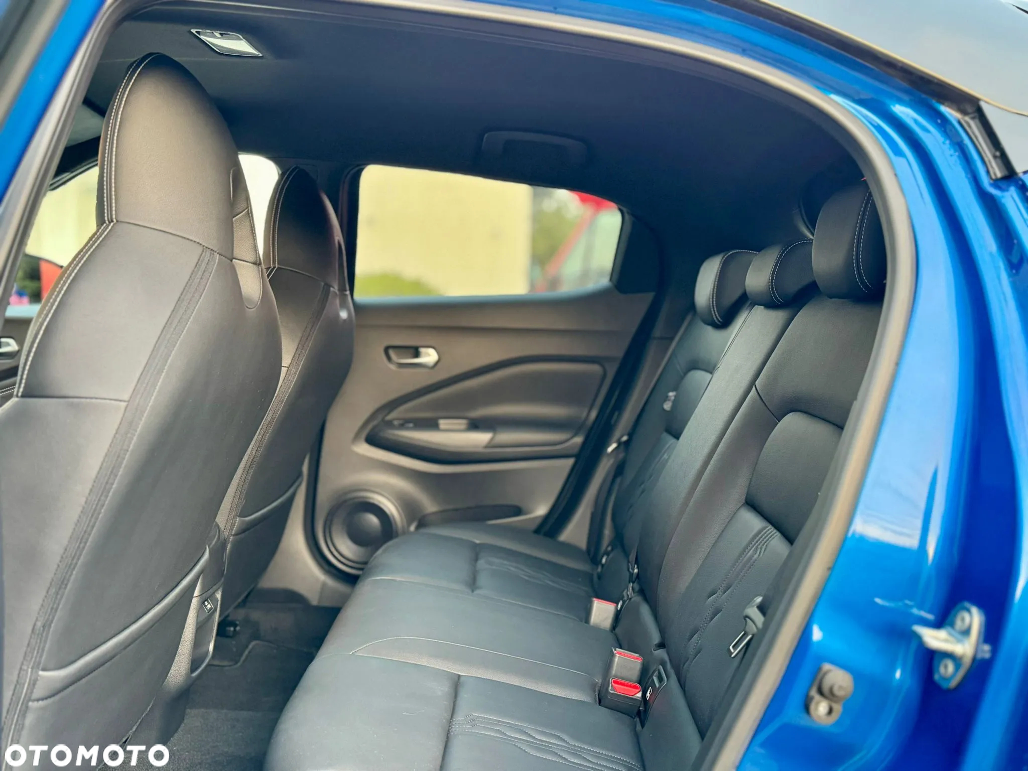 Nissan Juke 1.6 Hybrid 4AMT Premiere Edition - 26
