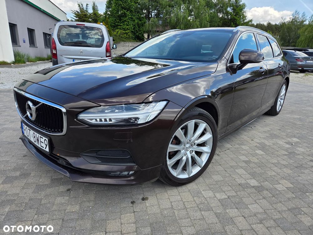 Volvo V90 D4 Momentum Pro - 1