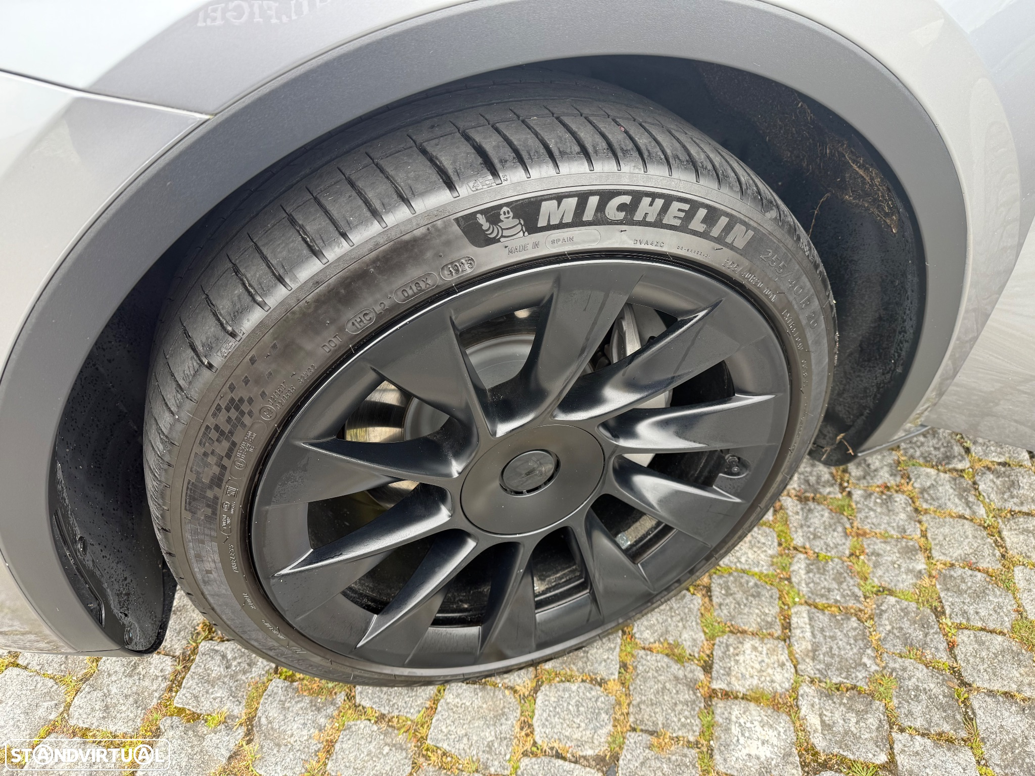 Tesla Model Y Long Range Tração Integral - 10