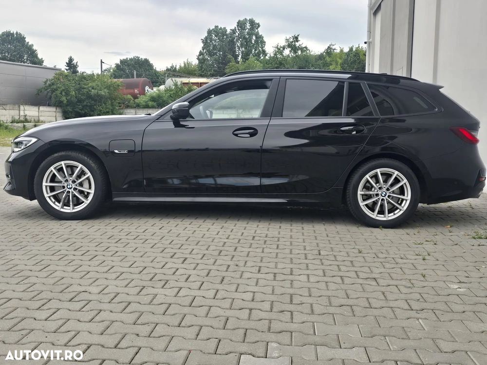 BMW Seria 3 330e xDrive AT PHEV - 3