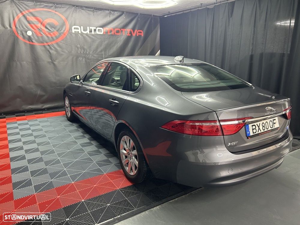 Jaguar XF 2.0 D Prestige Aut. - 6