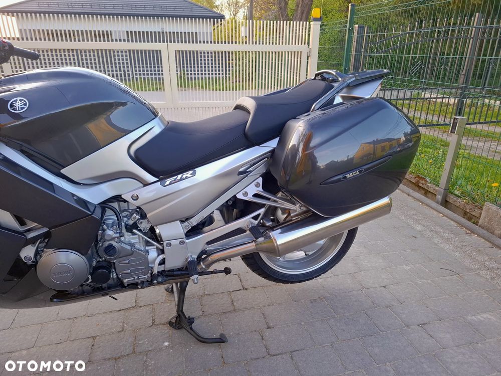 Yamaha FJR - 29