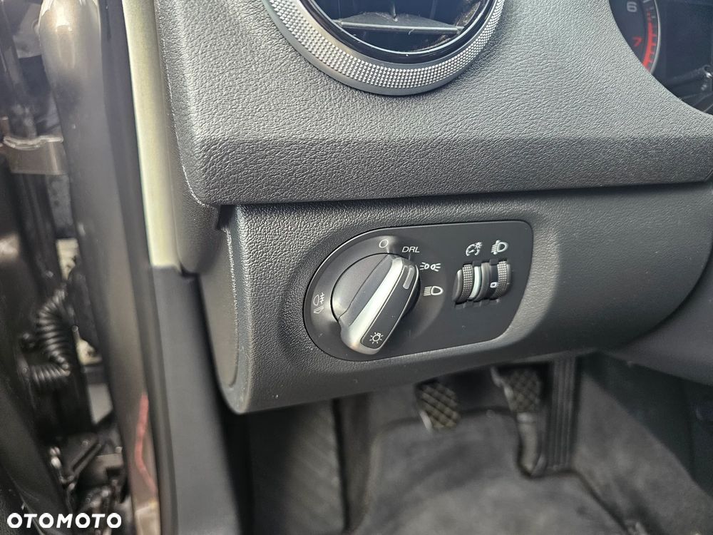 Audi A3 Sportback 1.2 TFSI Ambiente - 18