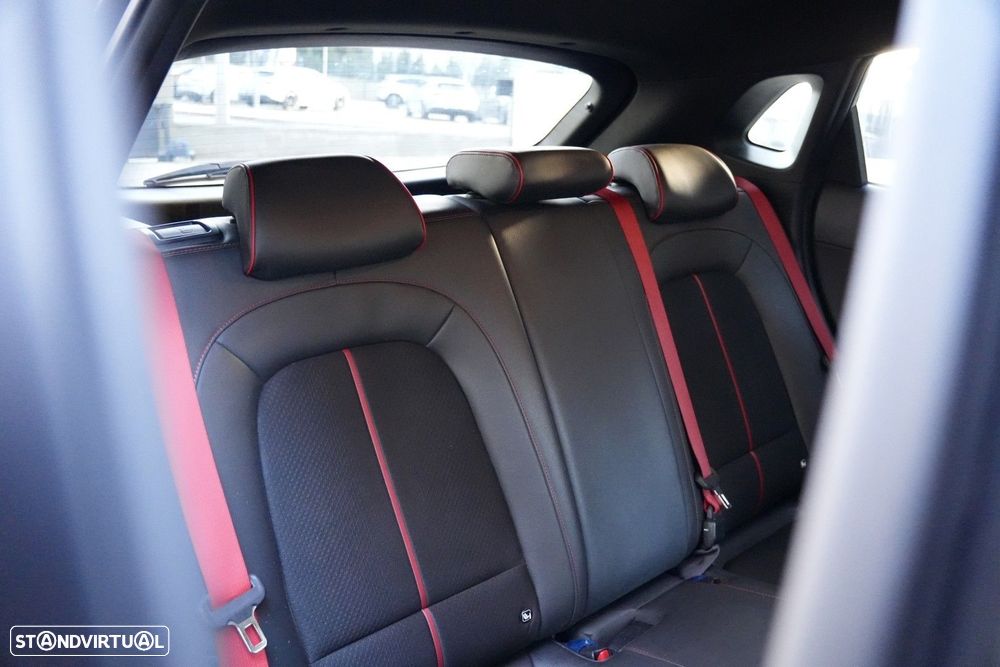 Hyundai Kauai 1.0 T-GDi Pele/Tecido Vermelho - 29