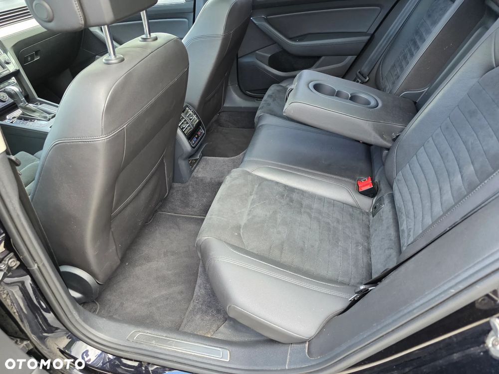 Volkswagen Passat Variant 2.0 TDI SCR 4Motion DSG (BMT) Highline - 21