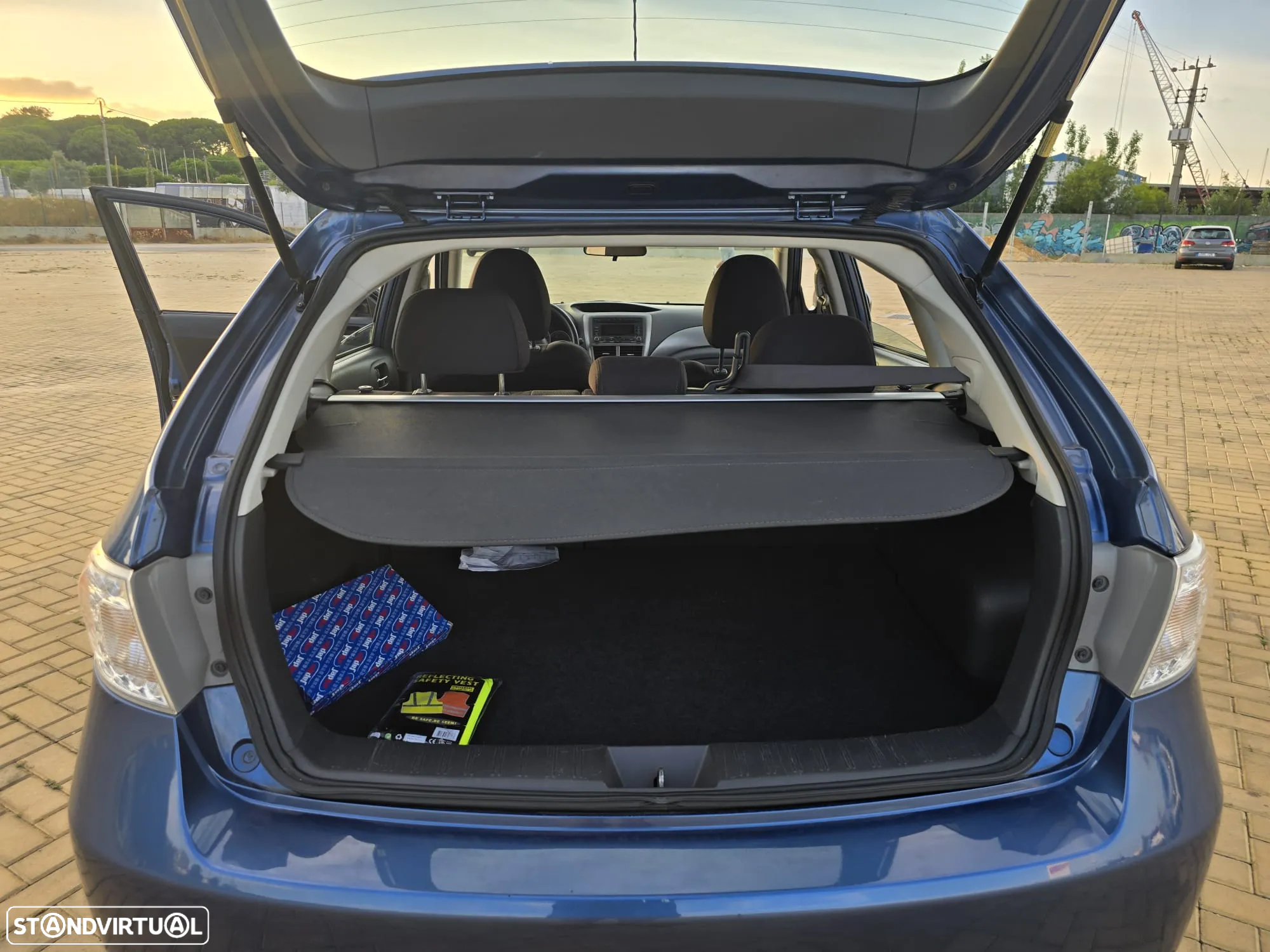 Subaru Impreza 2.0R Active - 10