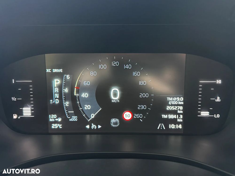Volvo XC 60 D4 AWD Geartronic Momentum - 37