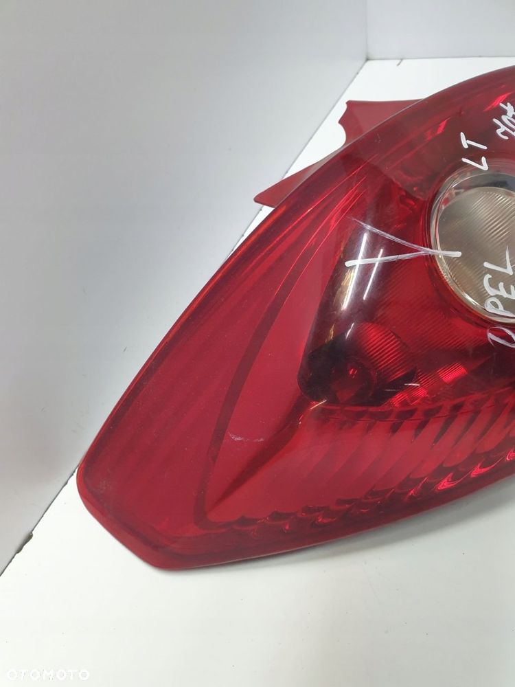 LAMPA TYLNA LEWA TYŁ LEWY OPEL CORSA D - 4