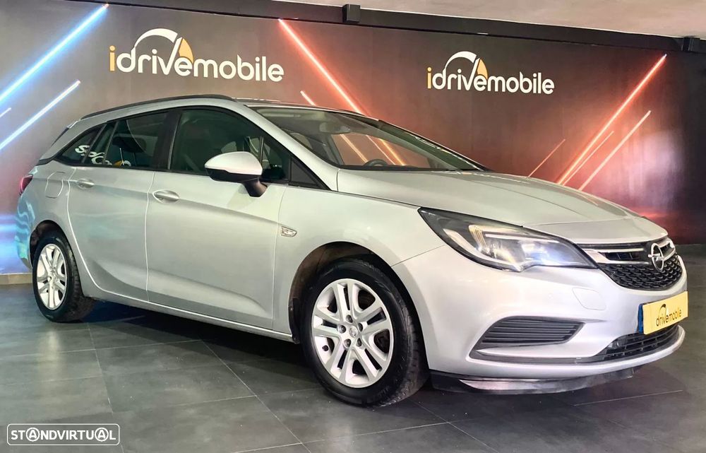 Opel Astra Sports Tourer - 3