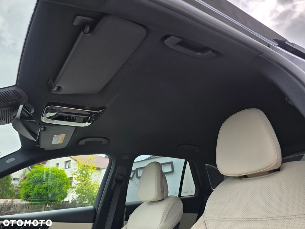 Mercedes-Benz GLC 300 e 4-Matic Avantgarde - 22