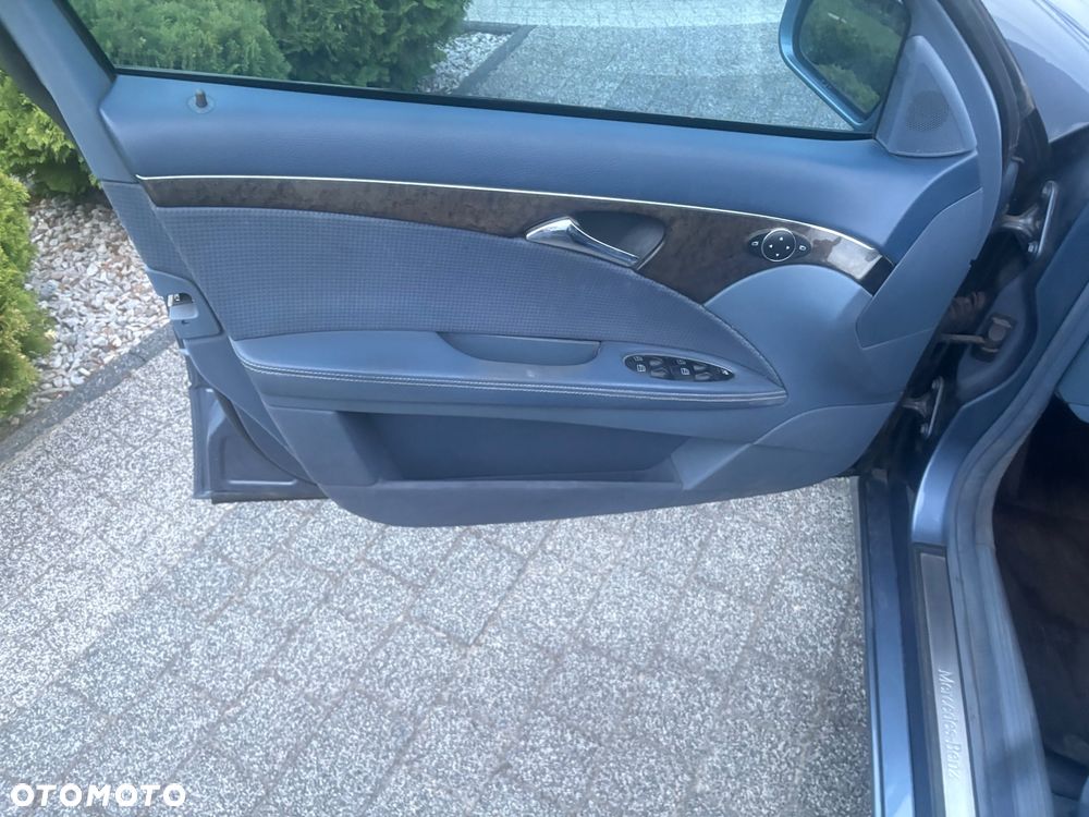 Mercedes-Benz Klasa E 220 CDI T Avantgarde - 13