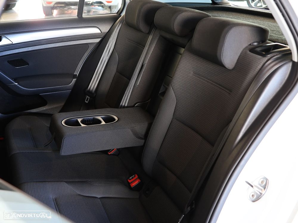 VW Golf 1.5 TSI BM Confortline - 14