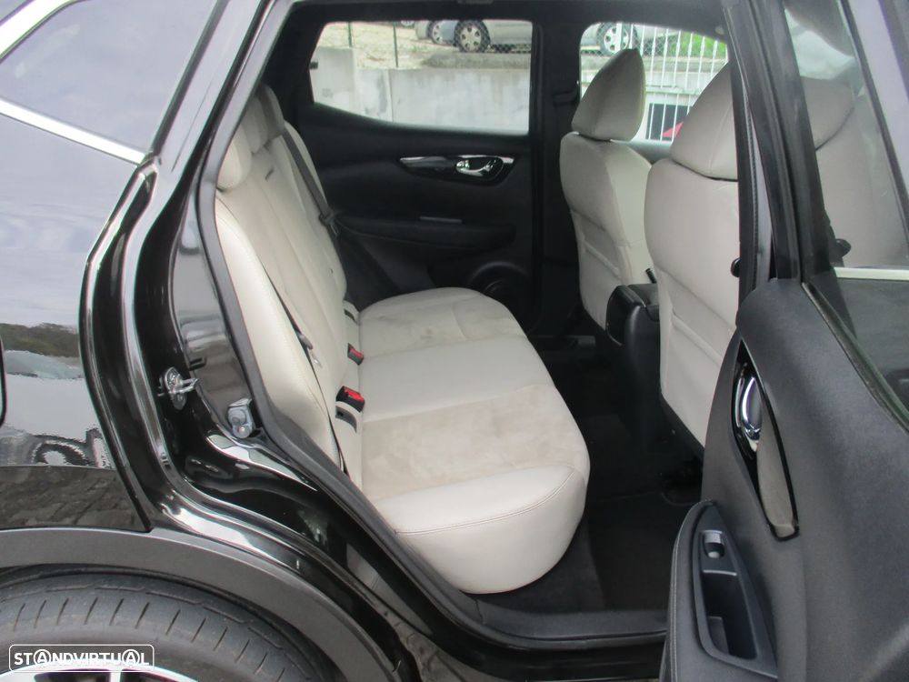 Nissan Qashqai 1.6 dCi Tekna Premium S Alcantara - 26