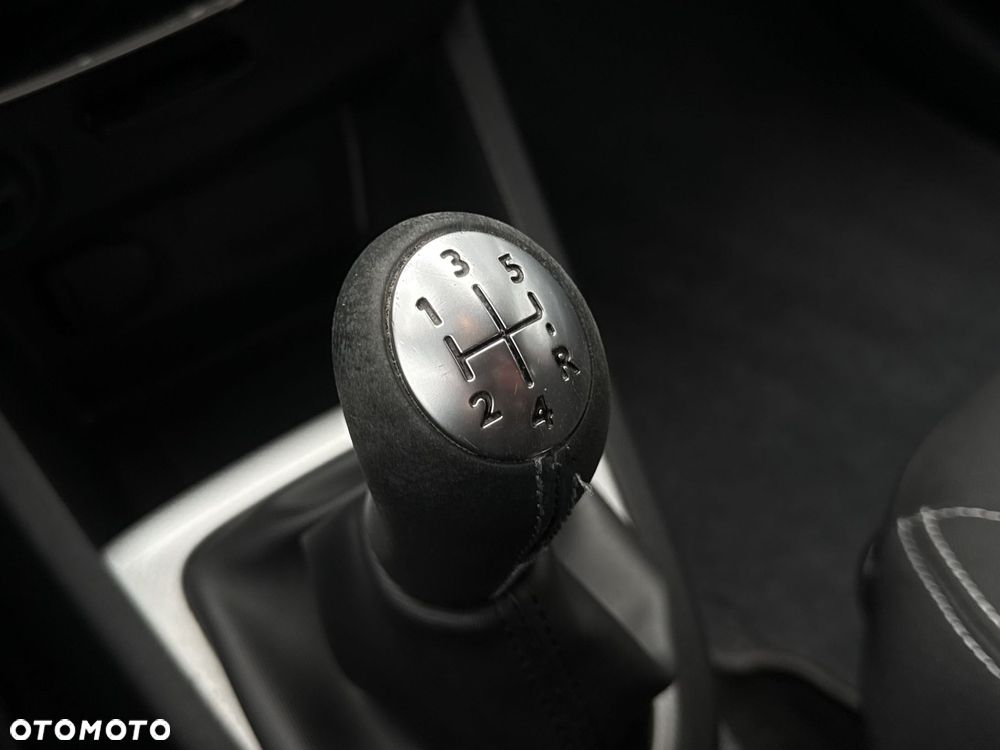 Renault Clio 0.9 Energy TCe Limited - 19