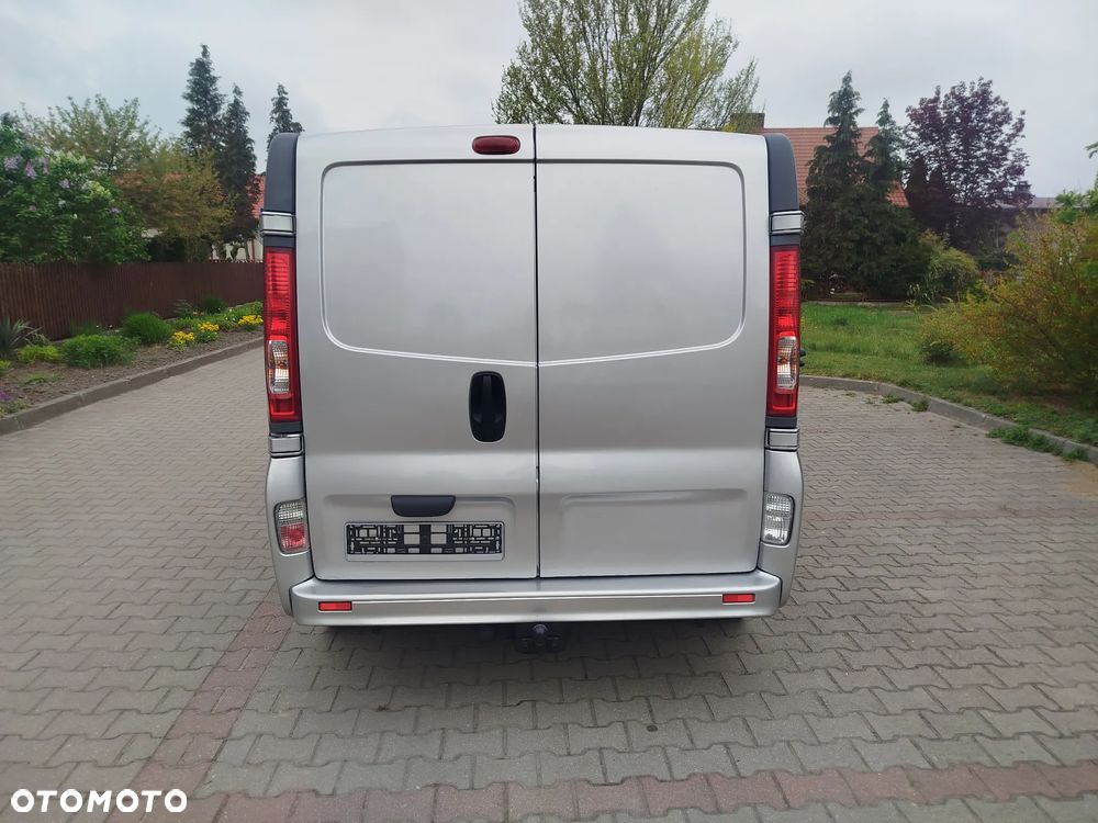 Renault Trafic - 9