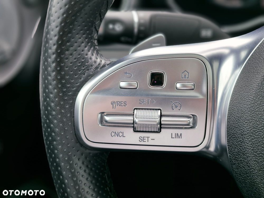 Mercedes-Benz Klasa C 200 4MATIC 9G-TRONIC - 25