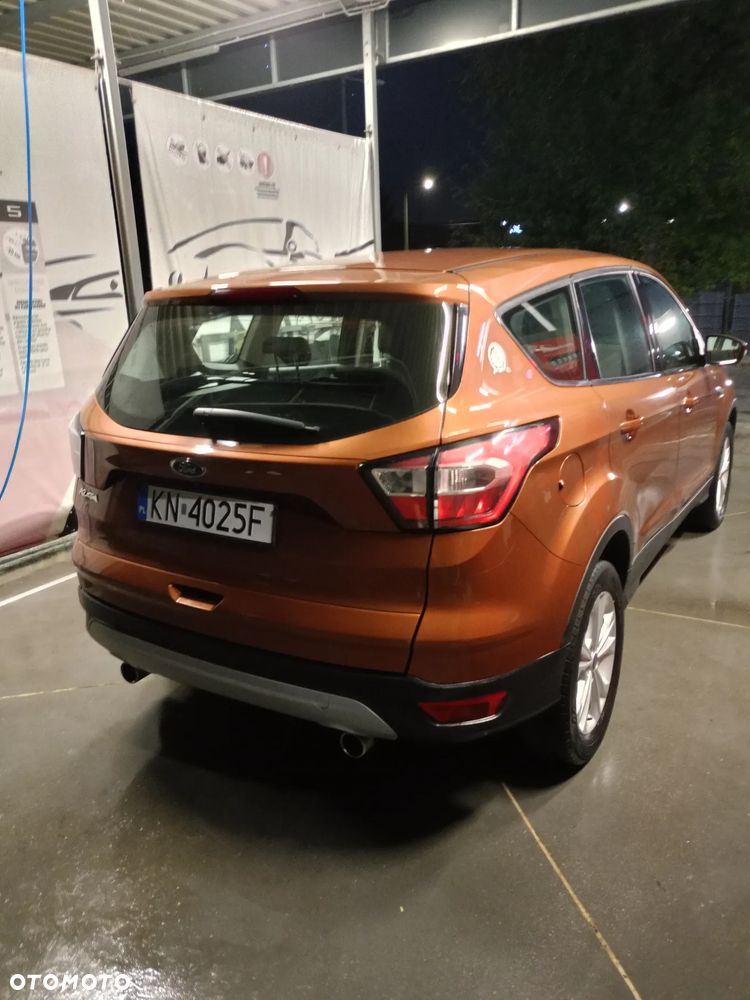 Ford Kuga 1.5 EcoBlue FWD Titanium - 4