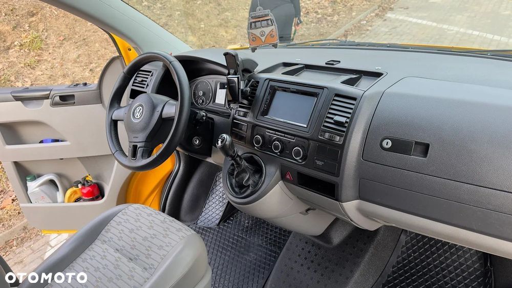 Volkswagen Transporter - 22